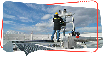 Air conditioning and ventilation equipment installer